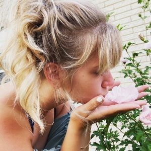 Meet your Posher, Robin